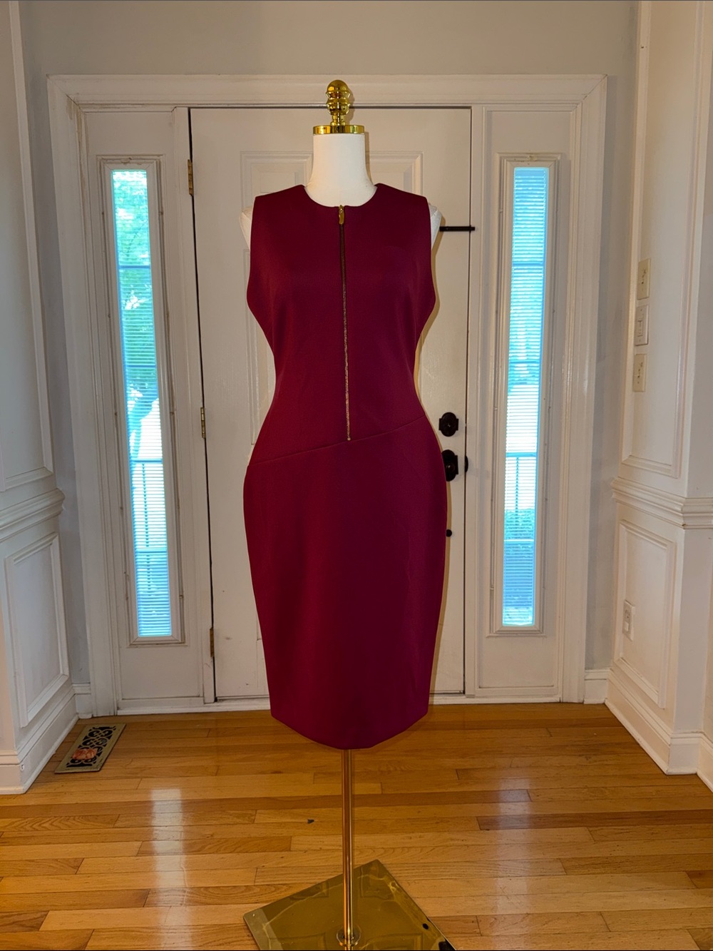 Donna Karan Sleeveless Zip-Front Sheath Dress in Burgundy